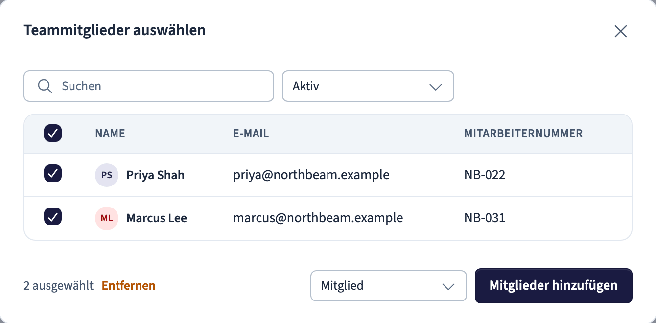 Dialog Teammitglieder auswählen mit Teammitgliedern, einem Dropdown für die Berechtigung und der Schaltfläche Mitglieder hinzufügen